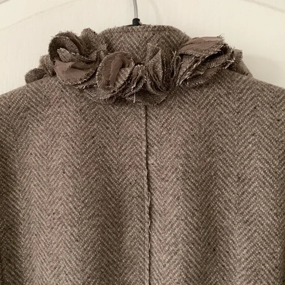 NWT BANANA REPUBLIC Wool Blend Herringbone Ruffles Asymmetrical Jacket Size 8P
